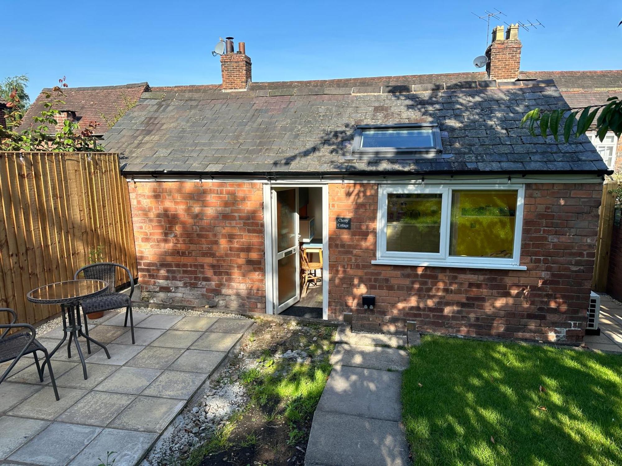 Cherry Cottage Retro Stay, Stourport-On-Severn Bagian luar foto