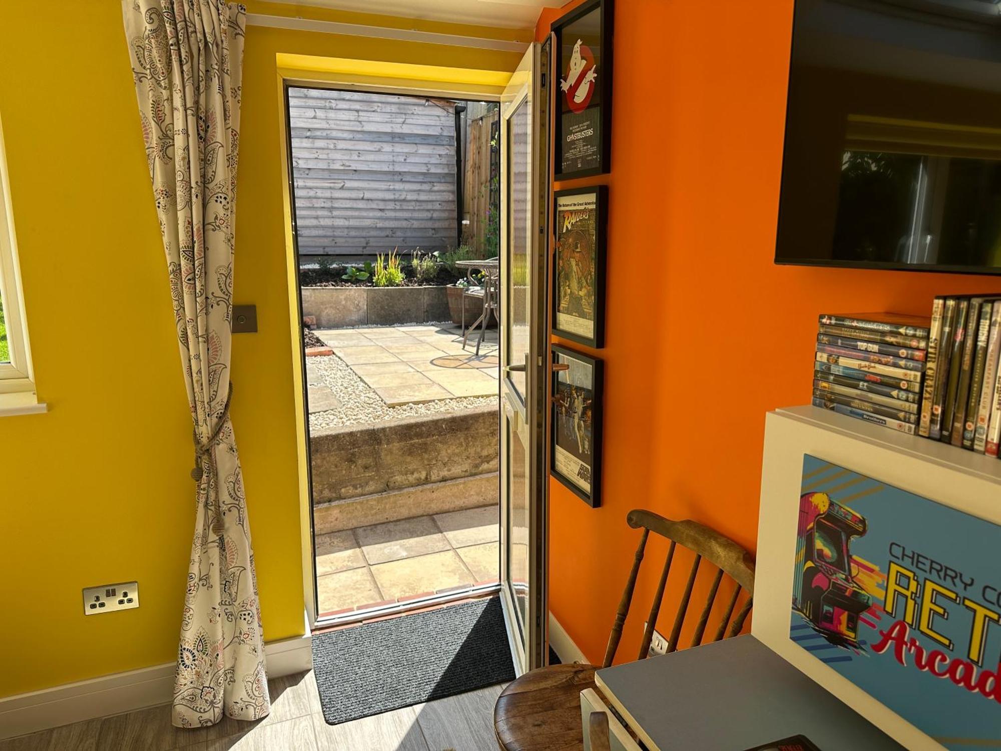 Cherry Cottage Retro Stay, Stourport-On-Severn Bagian luar foto