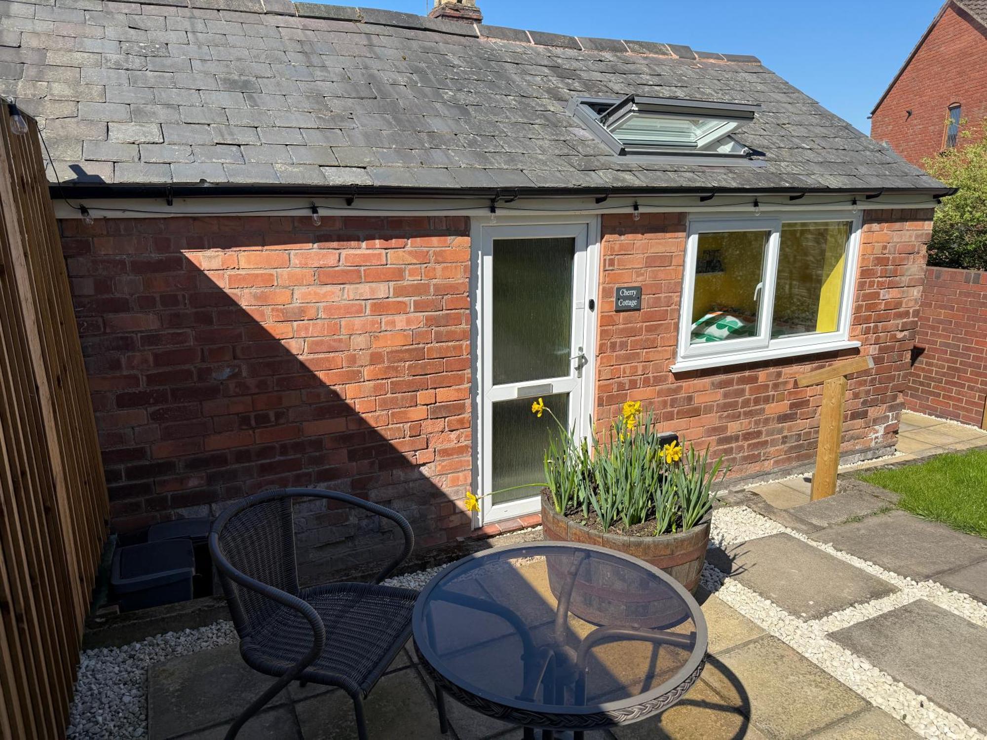 Cherry Cottage Retro Stay, Stourport-On-Severn Bagian luar foto
